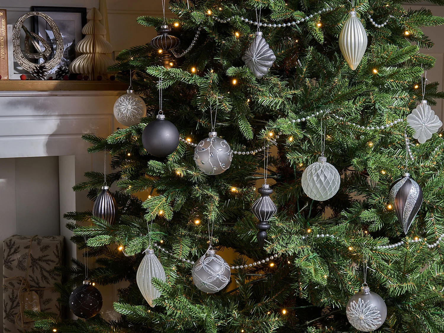 Lot de 35 boules FROSTFALL Verre Gris