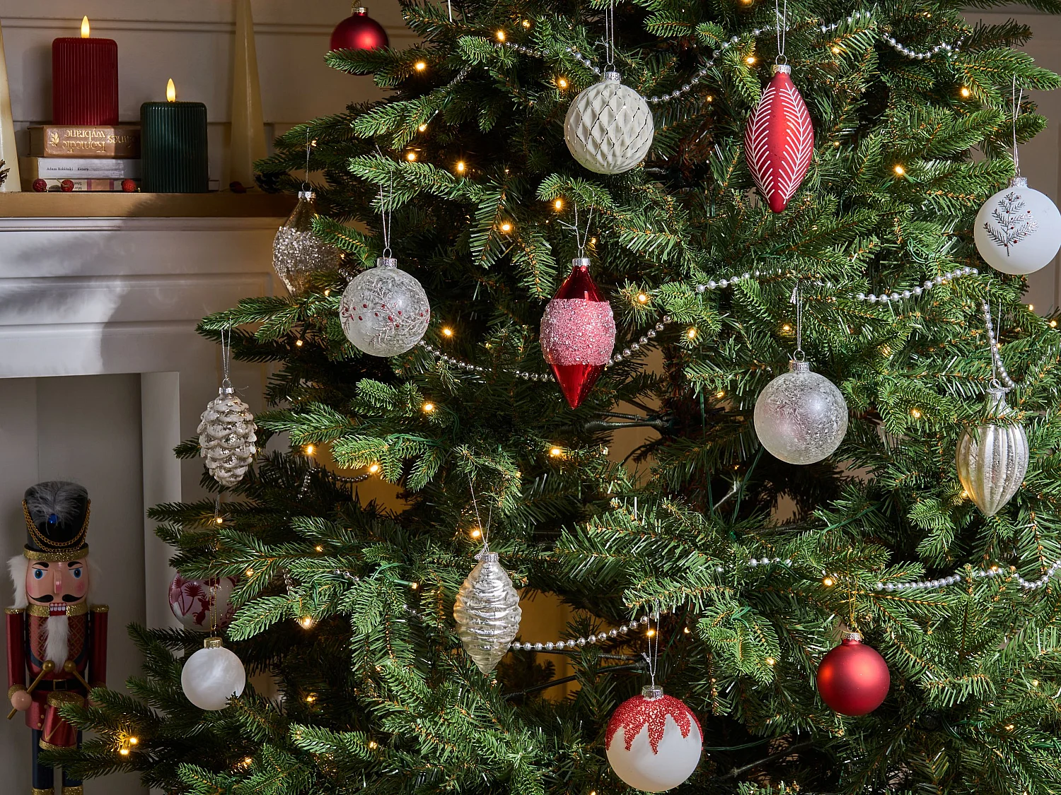Lot de 50 boules SNOWFLAKE Verre Rouge/blanc