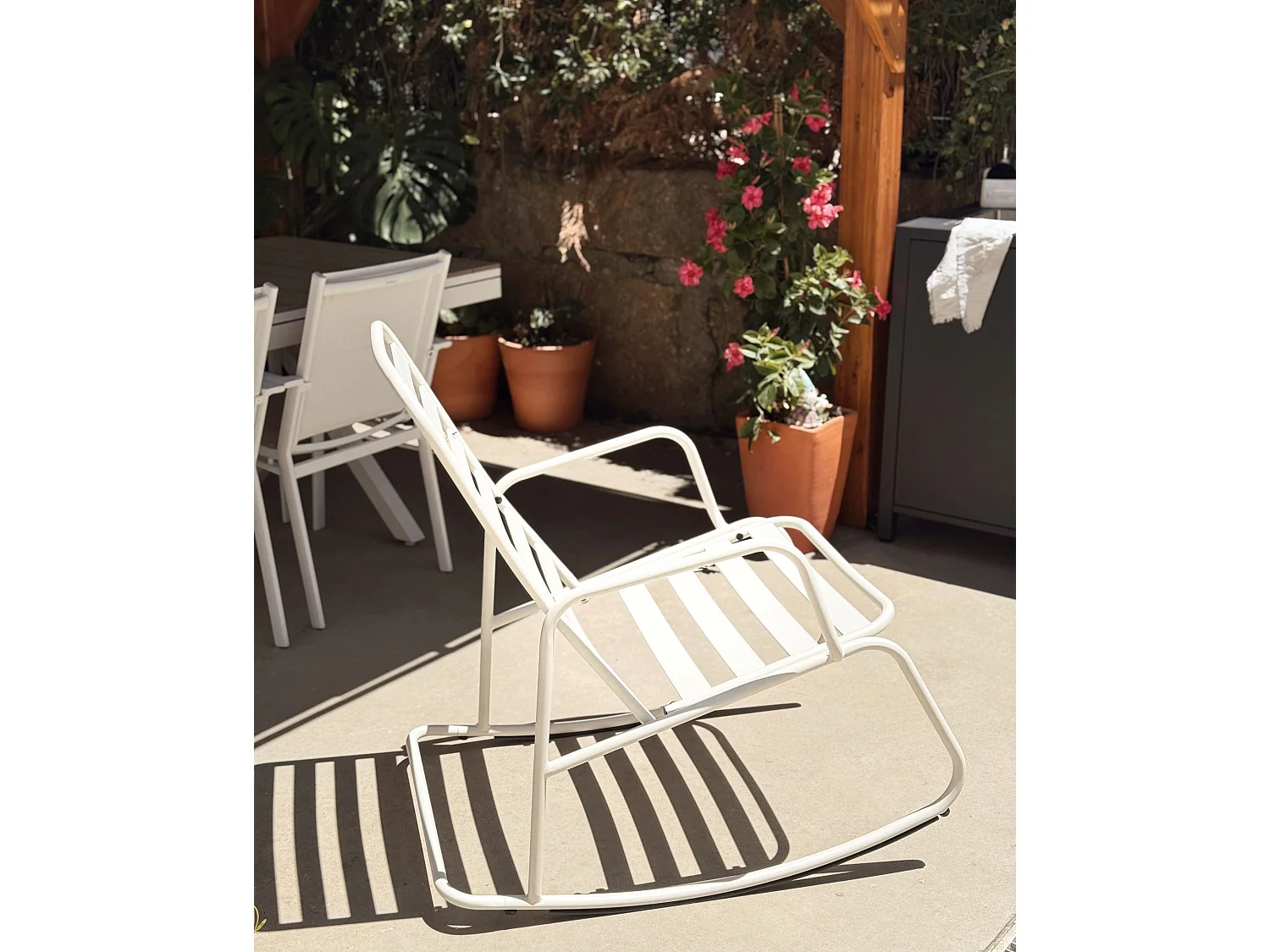 Fauteuil à bascule de jardin TURI Métal Blanc cassé