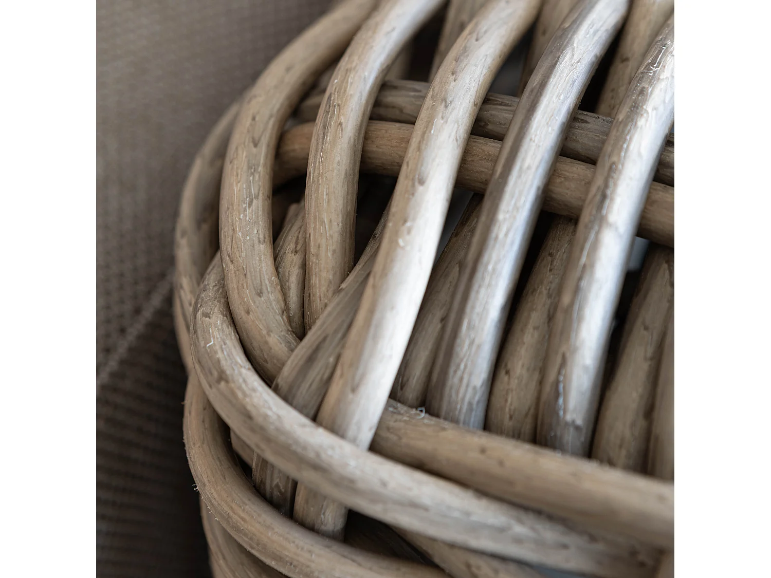 Now's Home - Salon De Jardin D' Angle Resine Tressee+coussins 100% Olefine Antigua