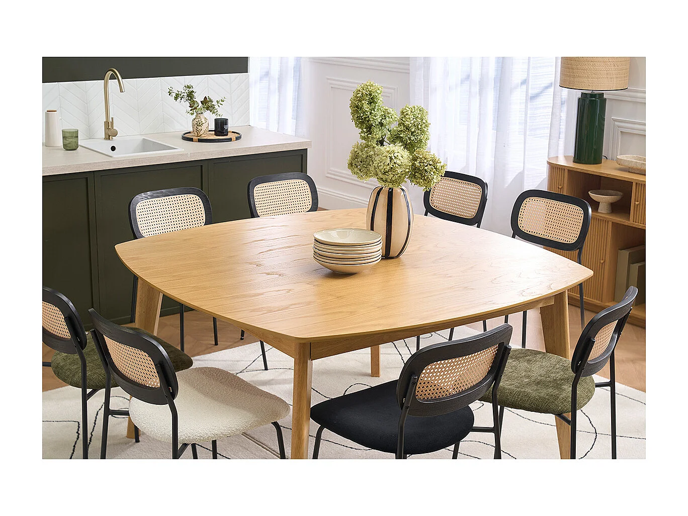 Table à manger carrée scandinave bois clair chêne L140 cm LEENA