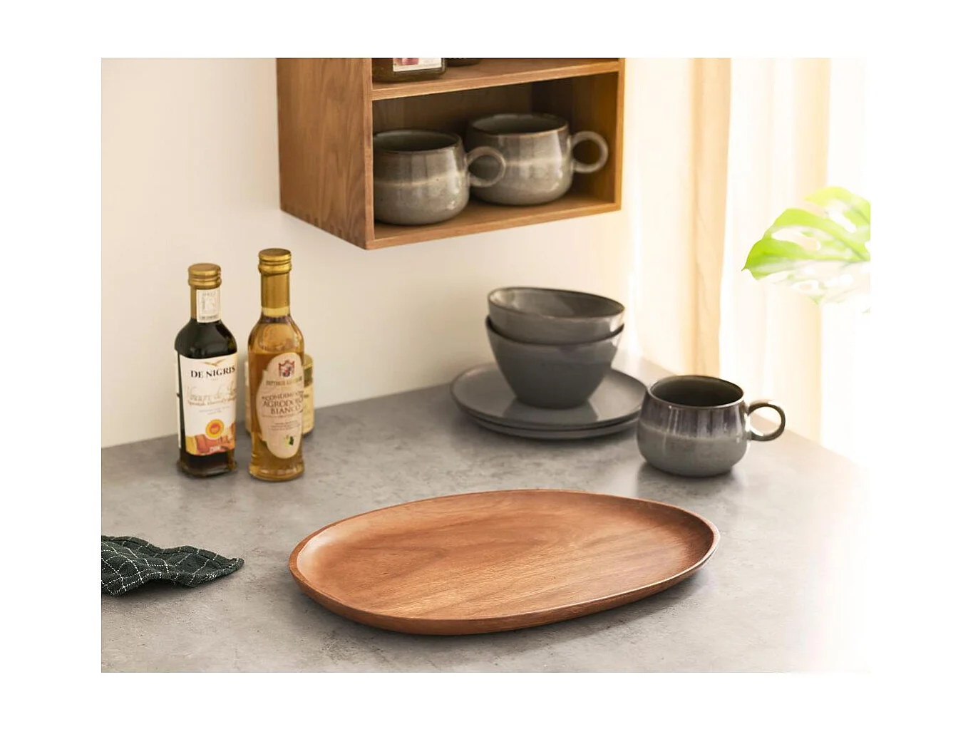 Vega plateau en bois nature.