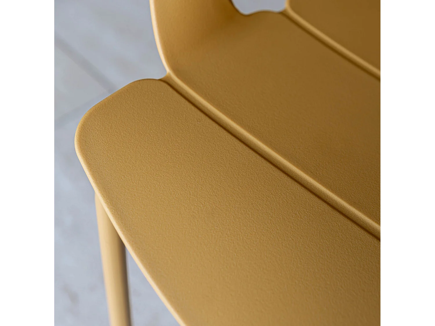 Now's Home - Lot De 4 Fauteuils De Table De Jardin En Polypropylene Et Metal Ocre Montauk