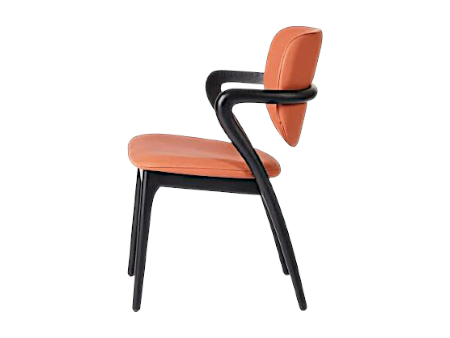 Chaise en cuir terracotta, accoudoirs bois noir ALDER