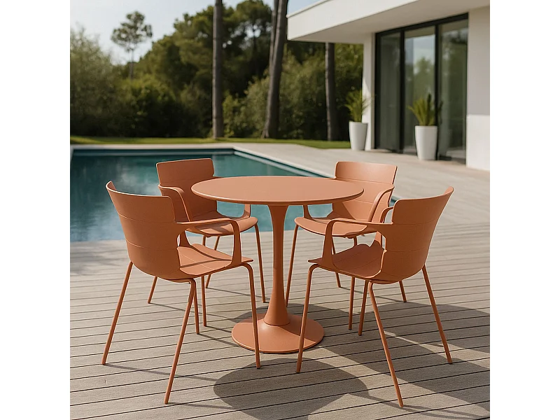 Now's Home - Salon De Jardin Table Et 4 Fauteuils En Polypopylene Et Metal Brique Montauk
