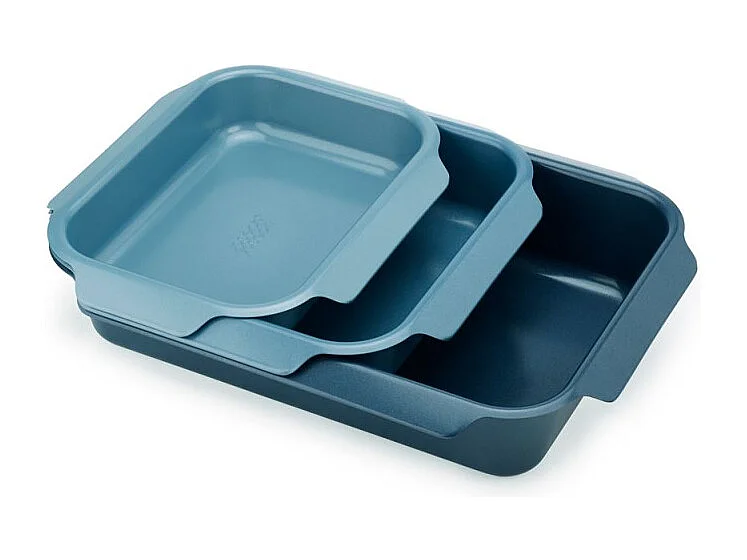 Antihaft-Bratblechen Joseph Joseph Nest Oven, 3er-Set, aus Kohlenstoffstahl, platzsparend, ofenfest, in Blau.