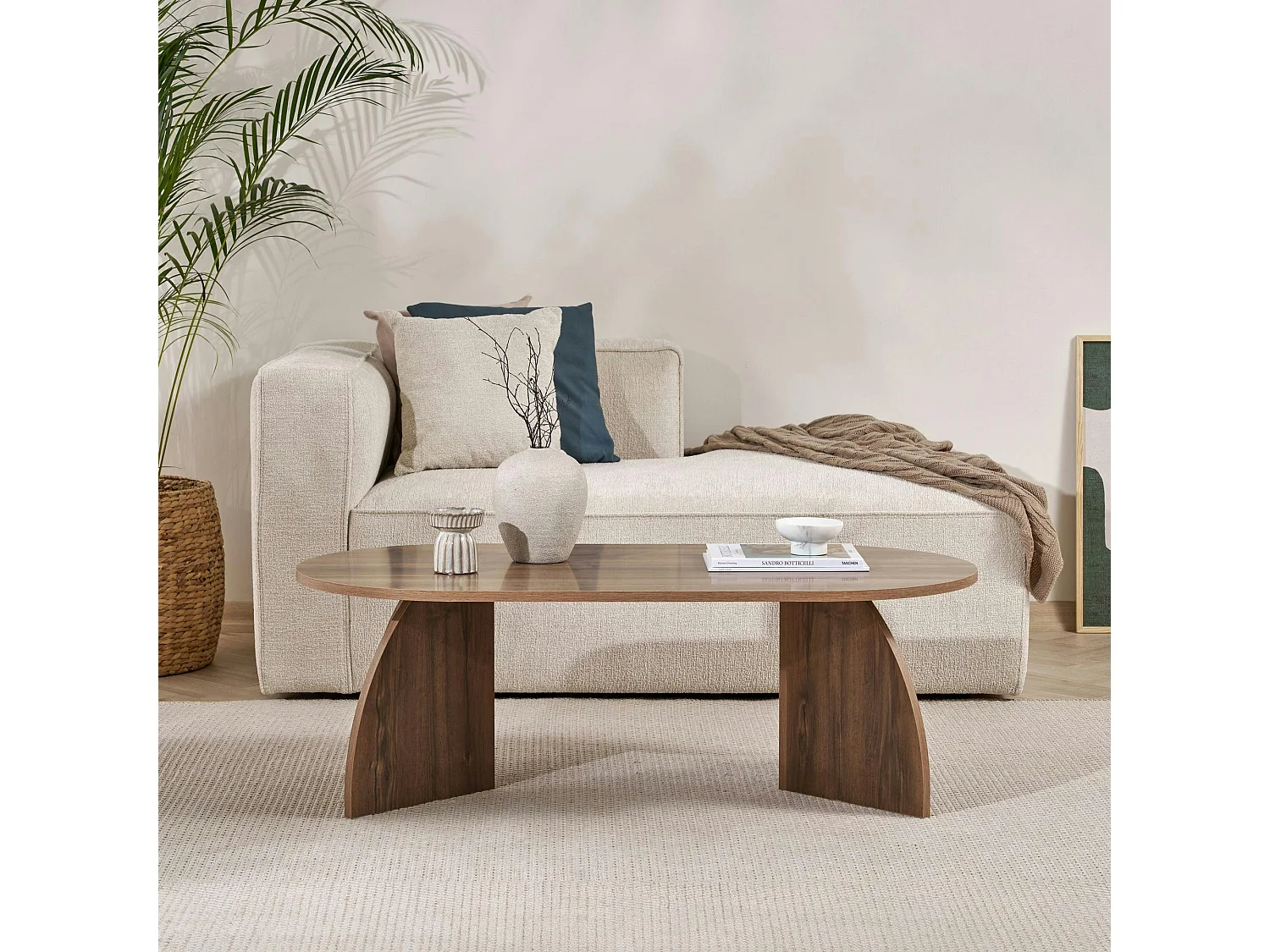 Table basse ovale effet bois de noyer pieds courbes MARFA