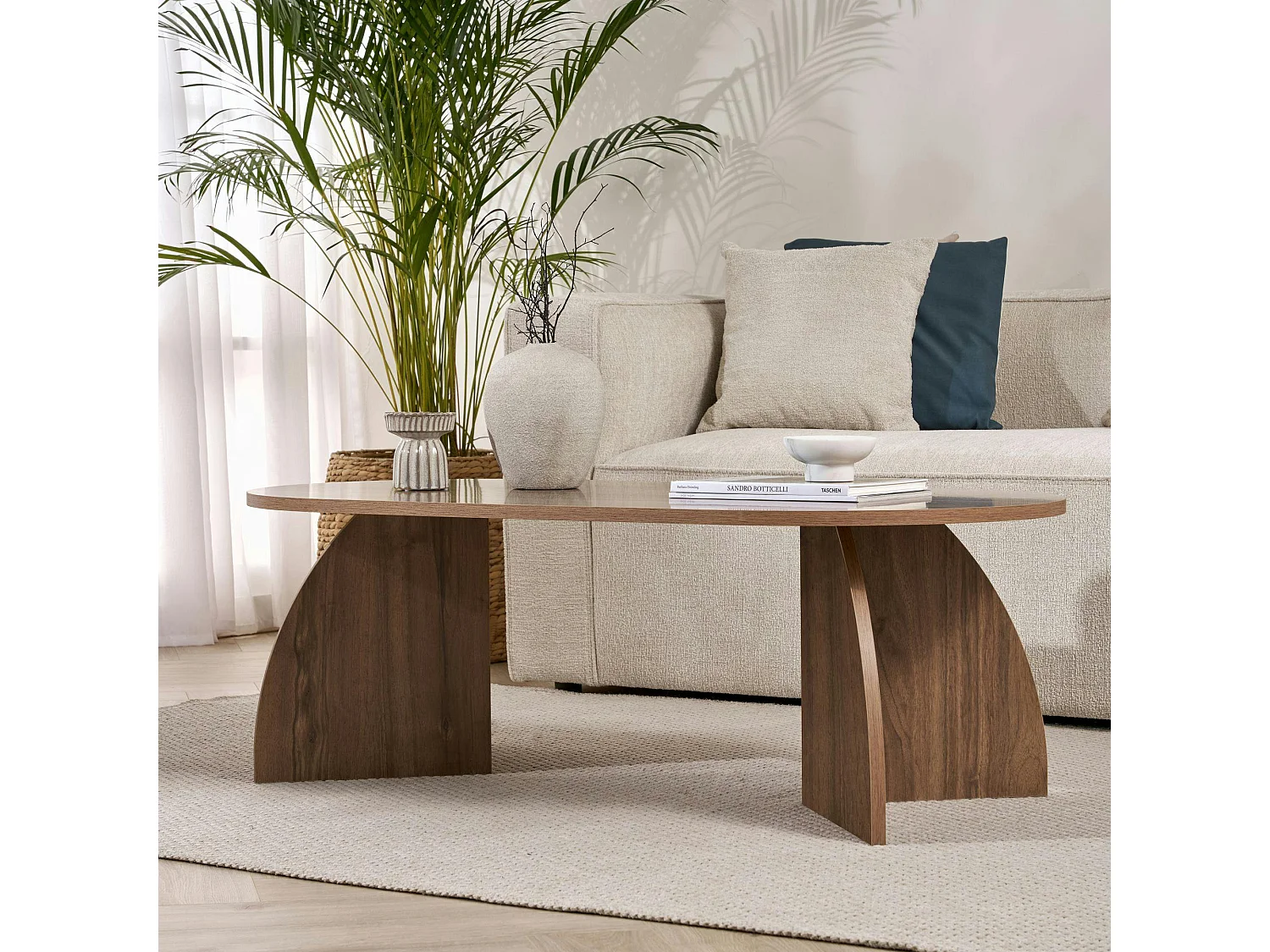 Table basse ovale effet bois de noyer pieds courbes MARFA
