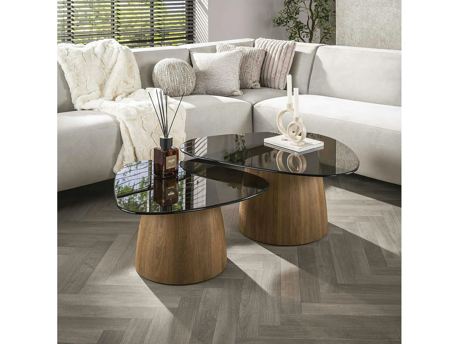 Tables salon verre fumé design triangle (lot de 2) MILOS