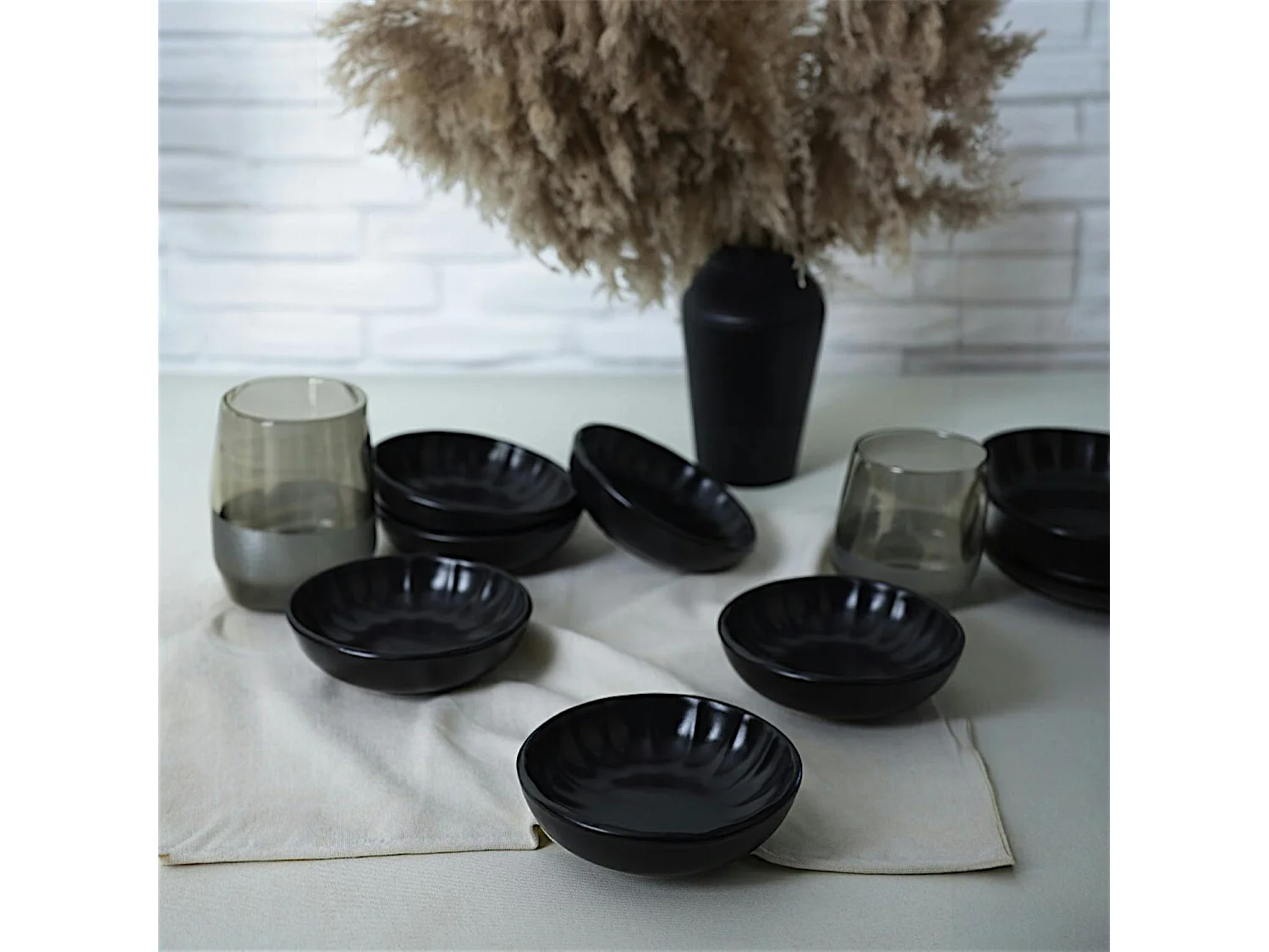 Bol apéro noir forme fleur (lot de 6) EFIRA