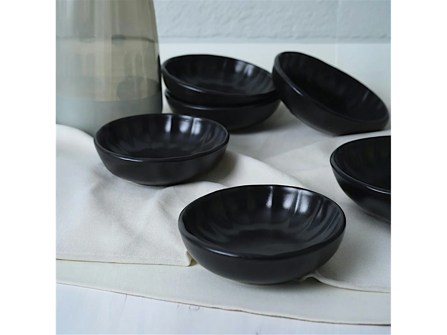 Bol apéro noir forme fleur (lot de 6) EFIRA