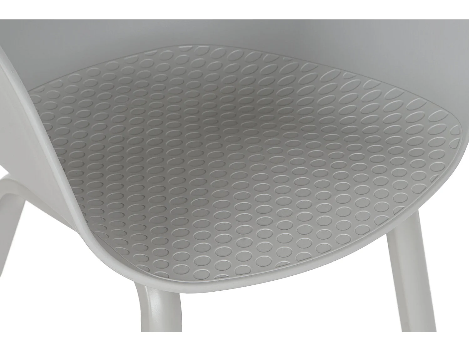 PP METALEN STOEL 60X55X78 LICHTGRIJS, ideaal voor uw huis. Voeg glamour en een speciaal tintje toe aan uw huis.