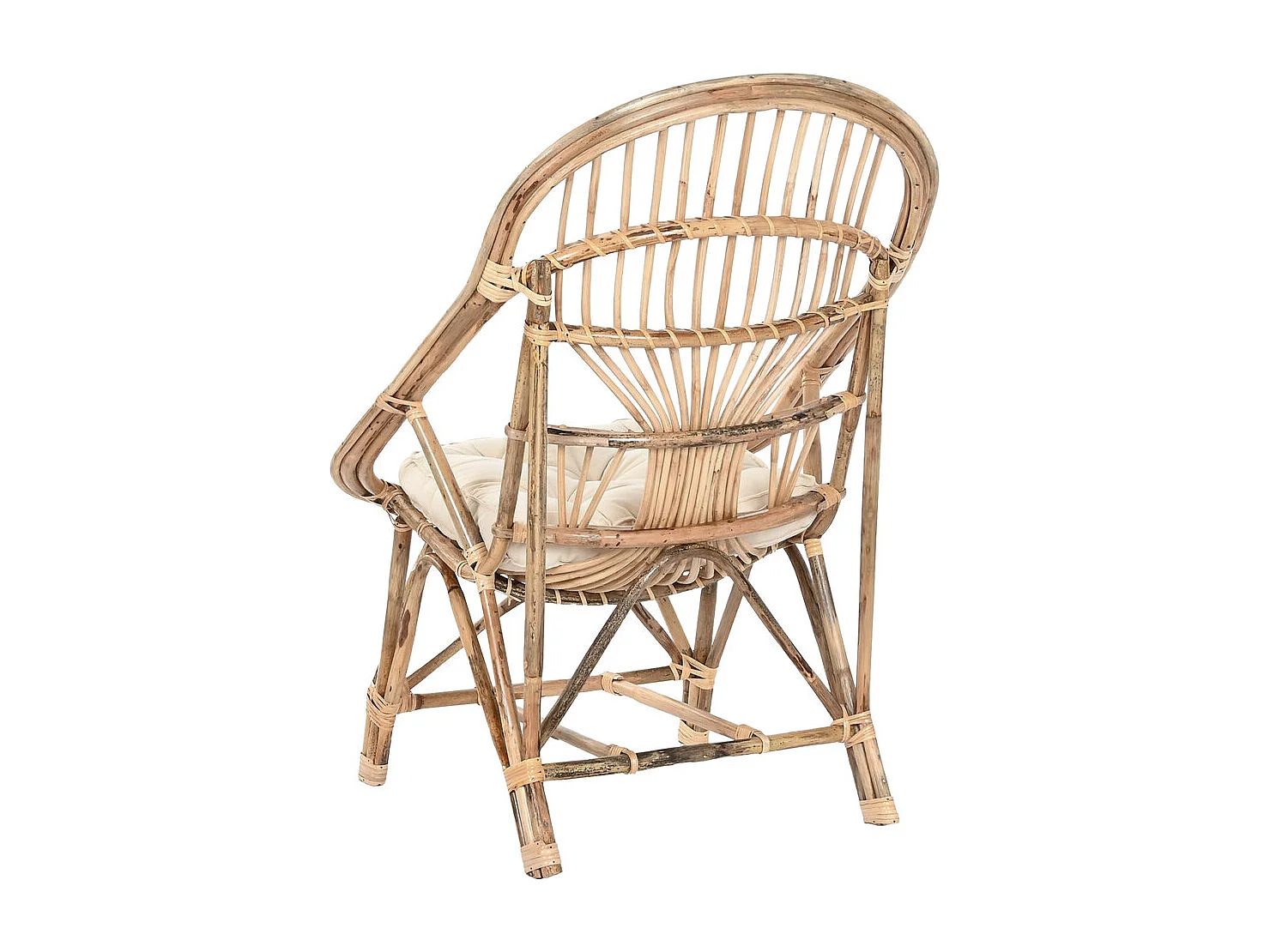 IEP RATTANSTOEL 43X44X89 STAPELBAAR ZWART, ideaal voor uw huis. Voegt glamour en een speciaal tintje toe aan uw huis.