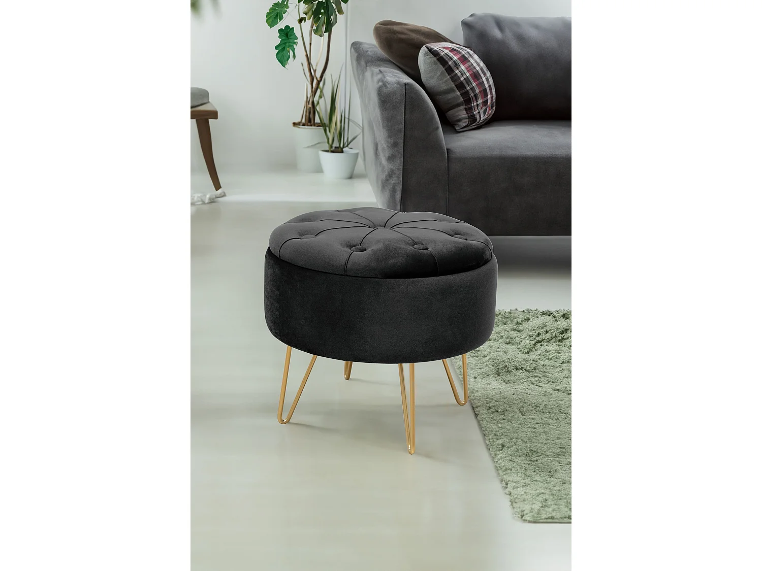 Pufe Estofado Conversível Veludo Preto com Base Dourada - Elegância Contemporânea 38x33 cm