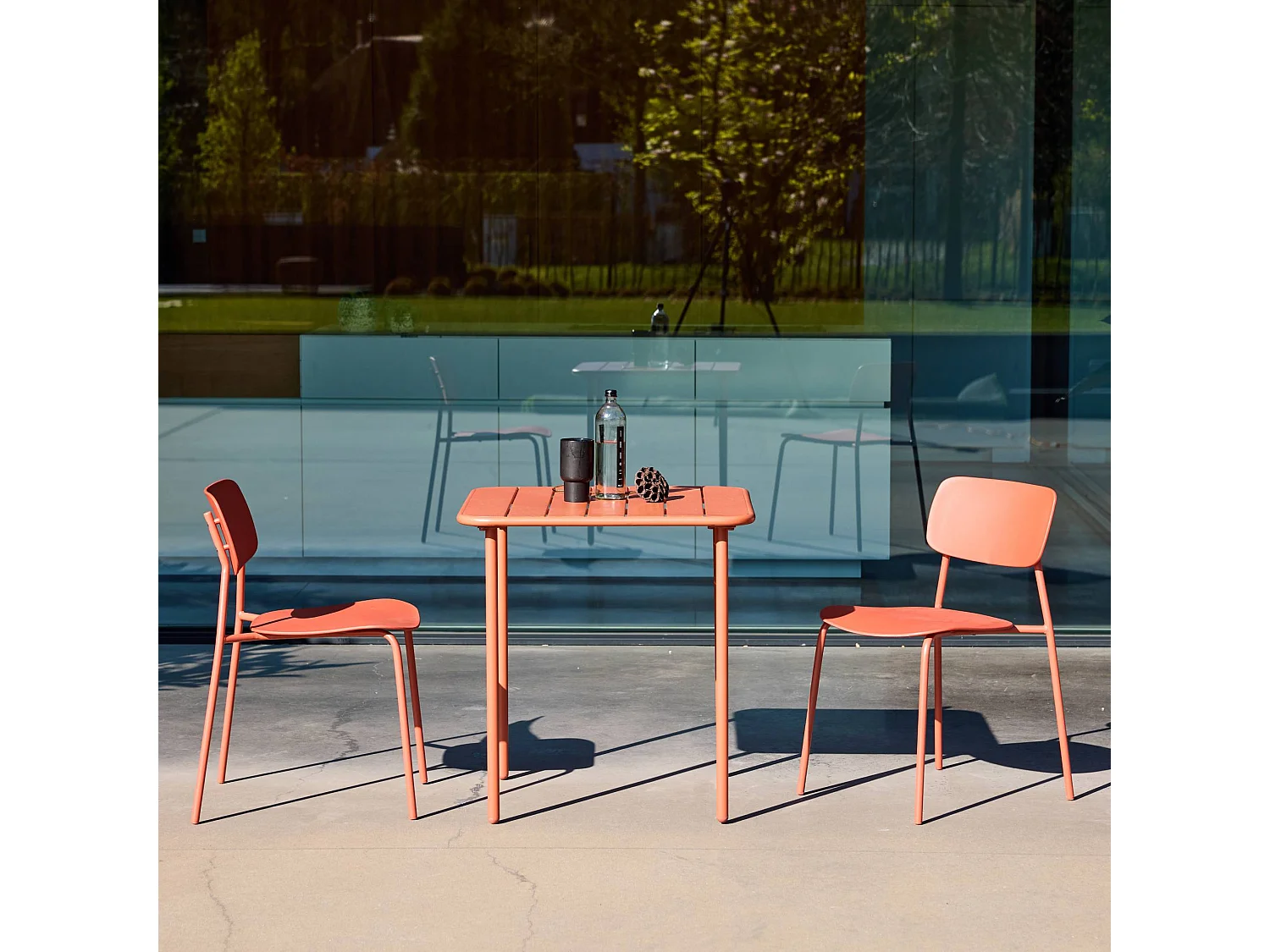 Set tavolo da giardino in metallo con 2 sedie Terracotta - 70x70x72.5 cm