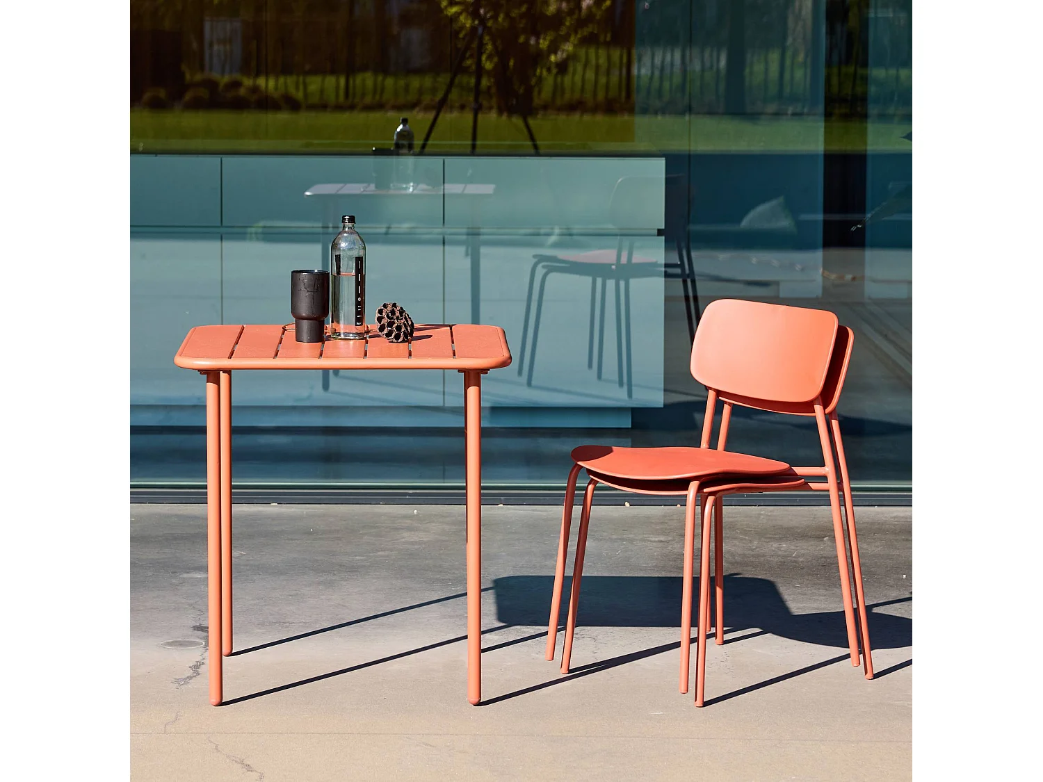 Set tavolo da giardino in metallo con 2 sedie Terracotta - 70x70x72.5 cm