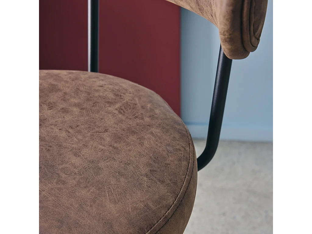 Set di 2 sgabelli da bar con seduta girevole in metallo e similpelle ,