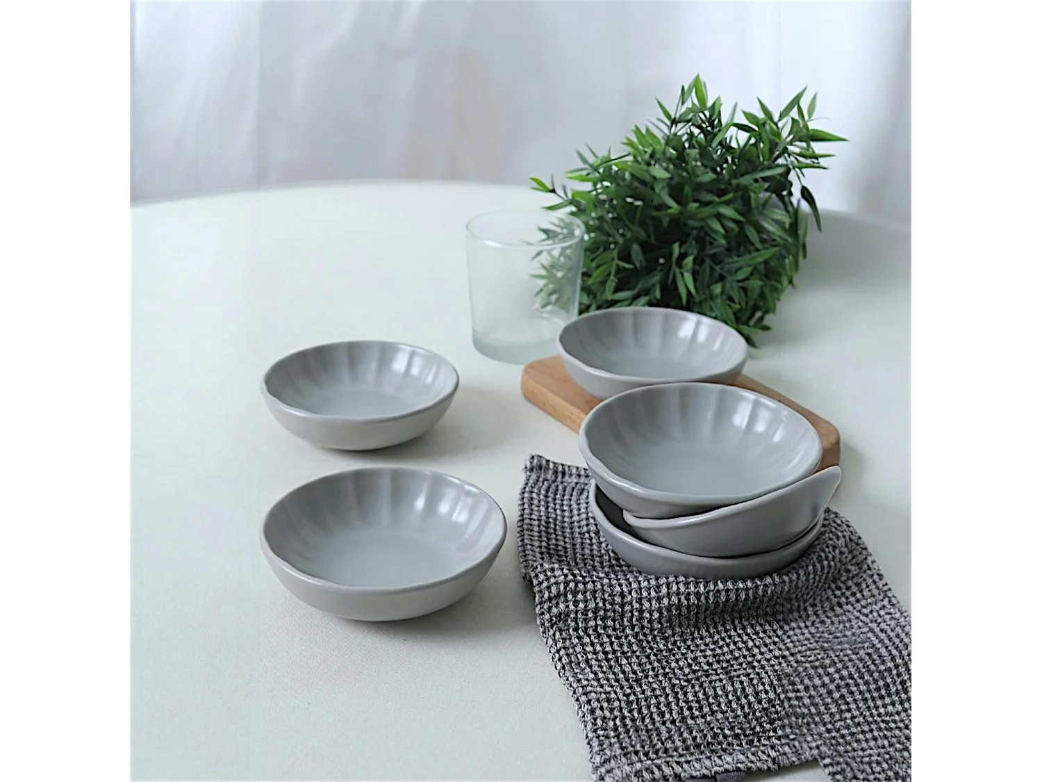 Bol apéro gris forme fleur (lot de 6) EFIRA