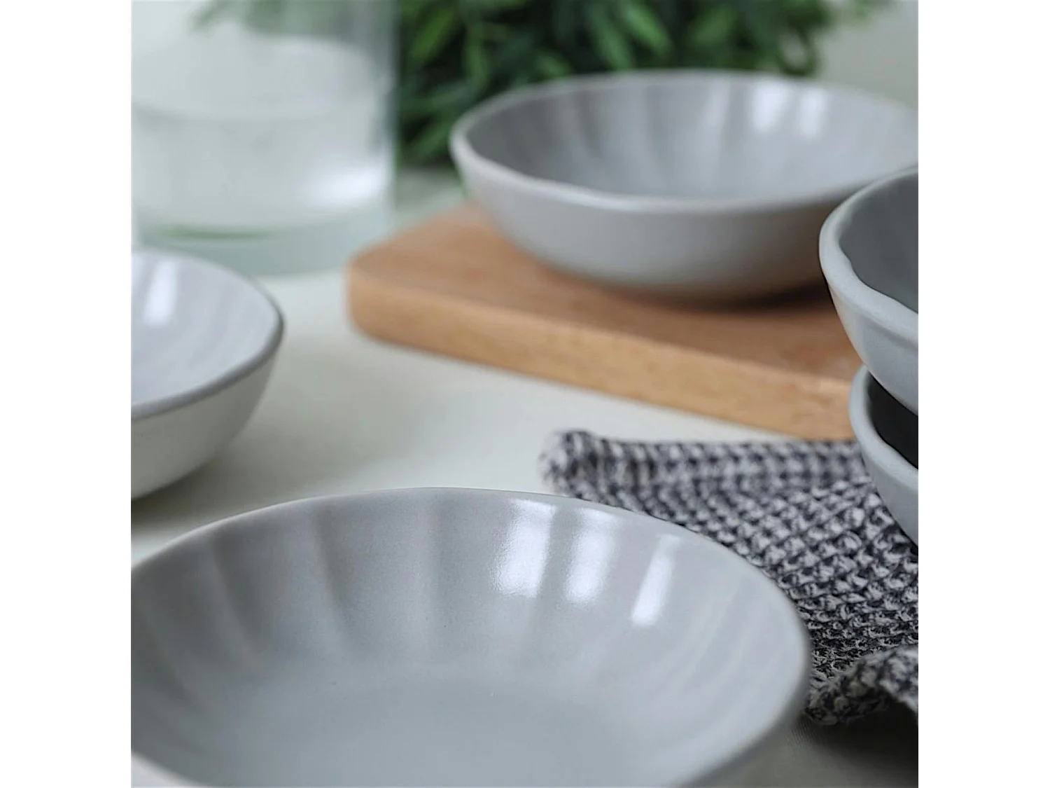 Bol apéro gris forme fleur (lot de 6) EFIRA