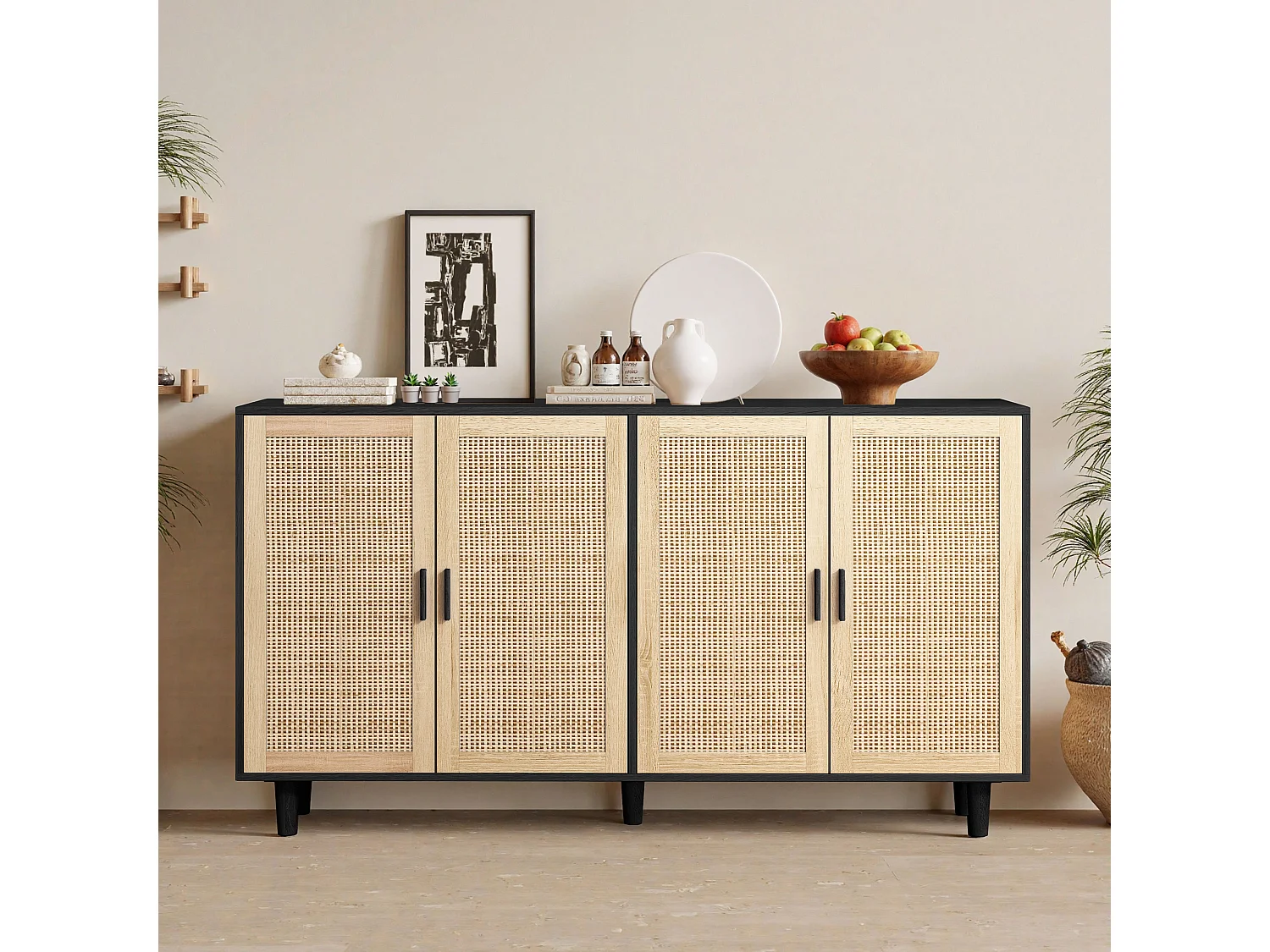 Modern dressoir met 4 rotan deuren en houten poten, keukenkast, zwart