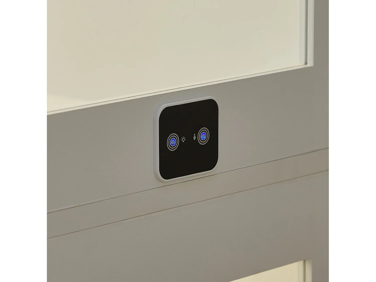 Weiße Vitrine mit intelligenter LED-Beleuchtung und 4 Glastüren – für Wohnzimmer und Büros