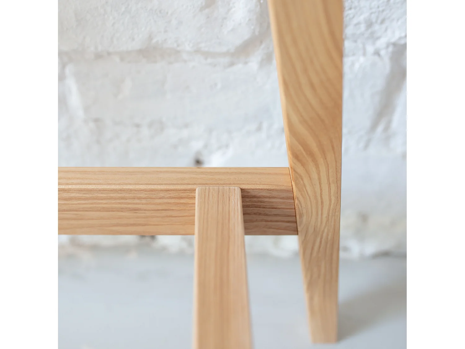 Bureau d'angle avec tiroir 115 x 85 cm Luka Vieux Rose | Pieds en frêne | Côté droit