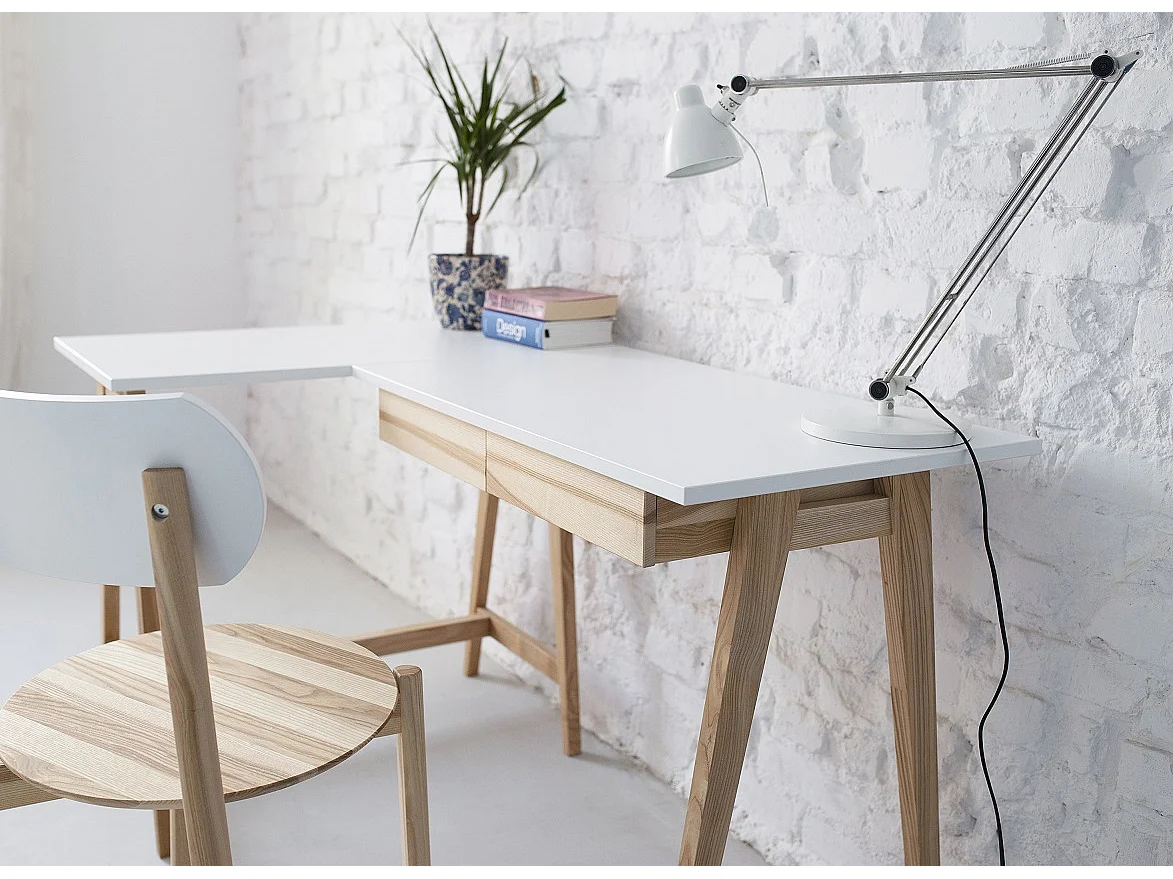 Escritorio esquinero con 2 cajones 135x85cm Luka Blanco Tiza | Patas de fresno | Lado izquierdo