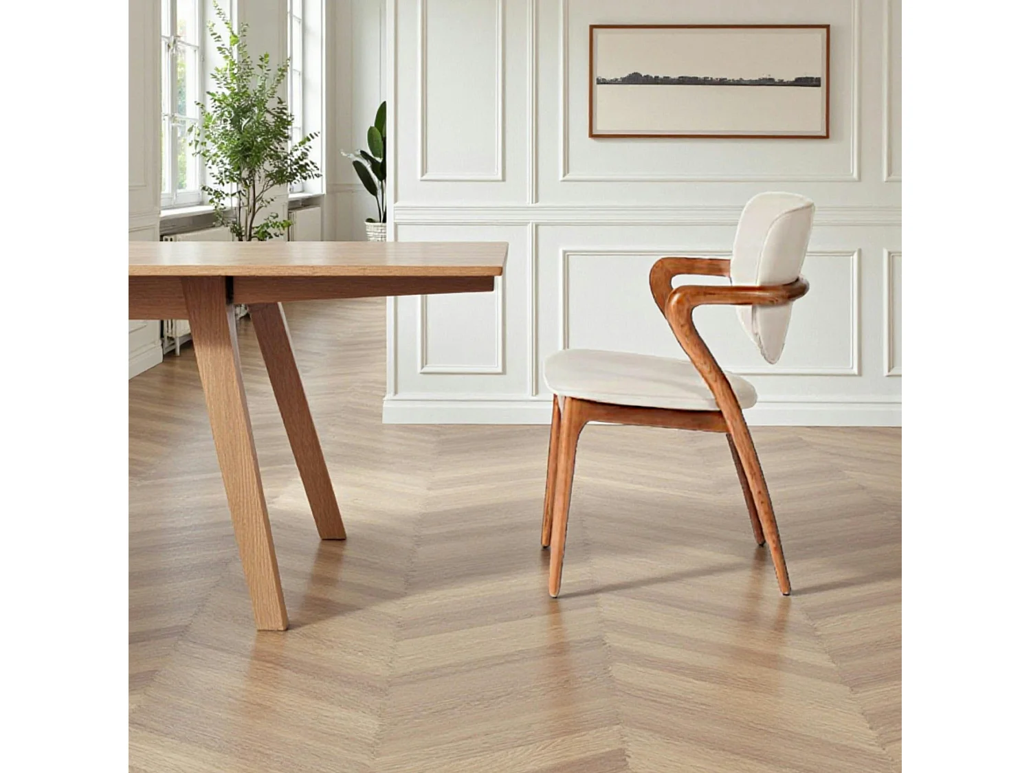 Chaise en cuir gris clair, accoudoirs bois brun ALDER