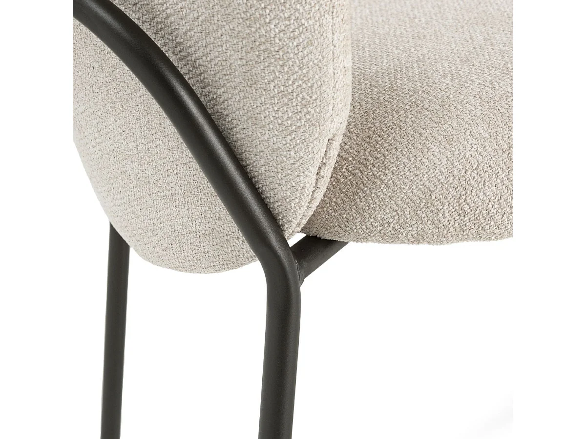 Lot de 6 chaises en tissu polyester doux beige et pieds en métal laqué noir - DARRIS