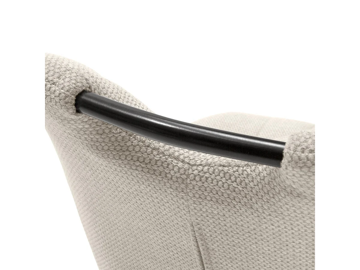 Lot de 6 chaises en tissu polyester maillé beige avec poignée et pieds en métal laqué noir - MILDA