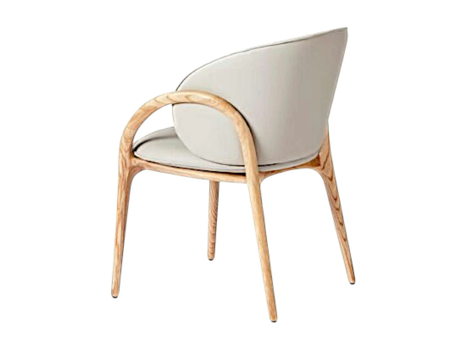 Chaise en cuir gris clair dos rond accoudoirs bois clair ALDER