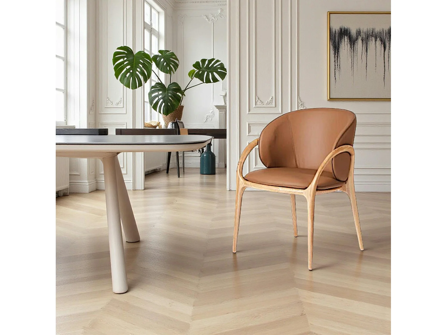 Chaise en cuir marron dos rond accoudoirs bois clair ALDER