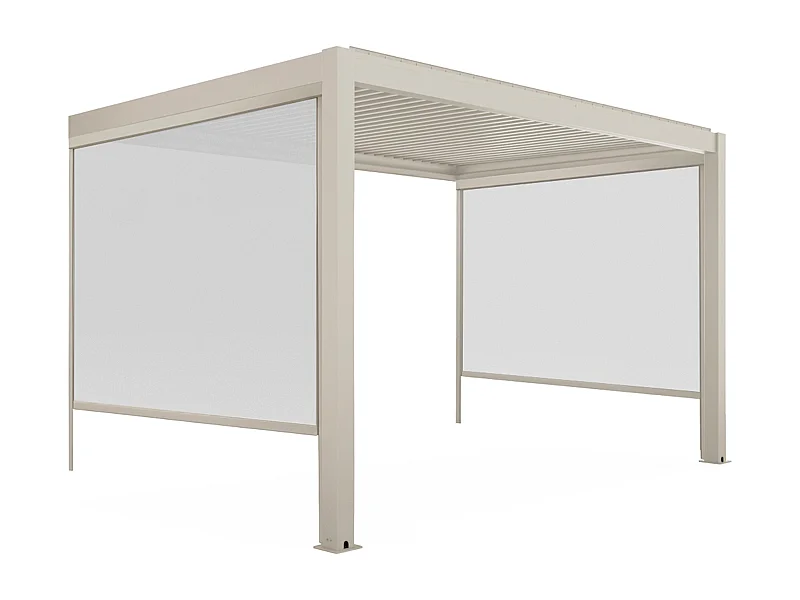 Aangebouwde pergola 3x4m en 2 crèmekleurige houten jaloezieën