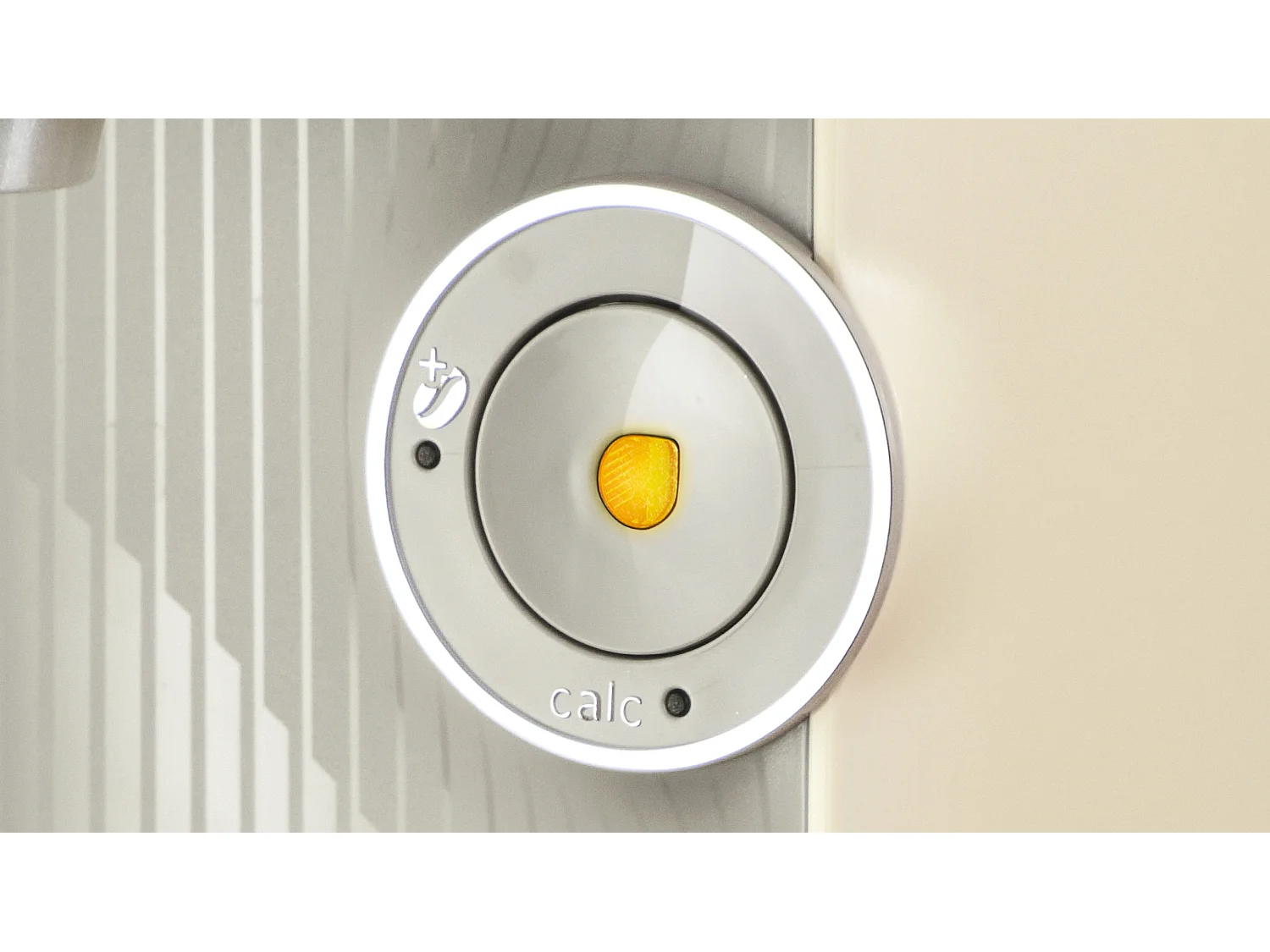 Machine a café multi-boissons - BOSCH - TASSIMO - T16 Finesse vanille - 1400 W