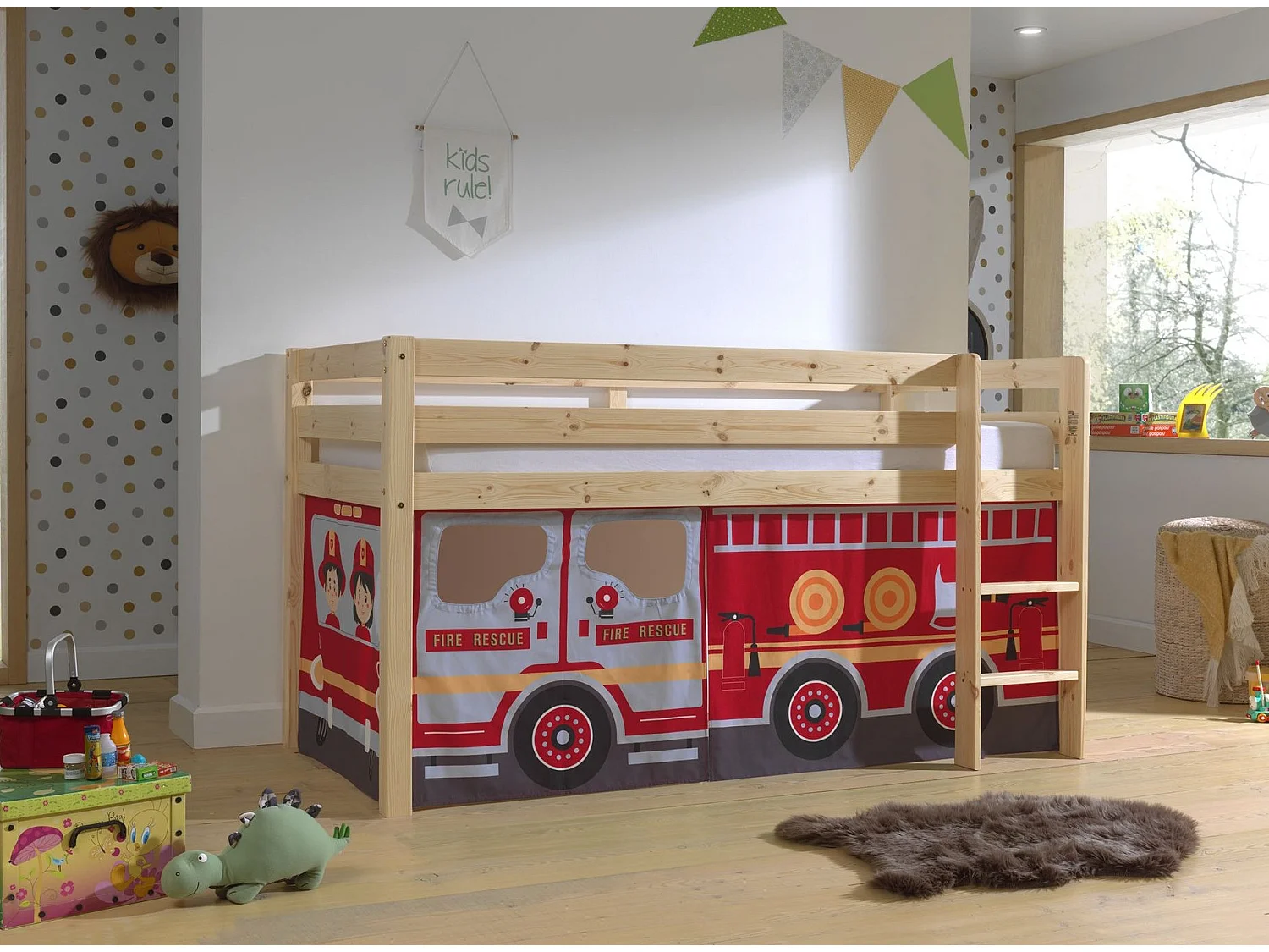 Mezzaninebed van 90x200 cm met brandweerwagentent Pino van licht massief grenen
