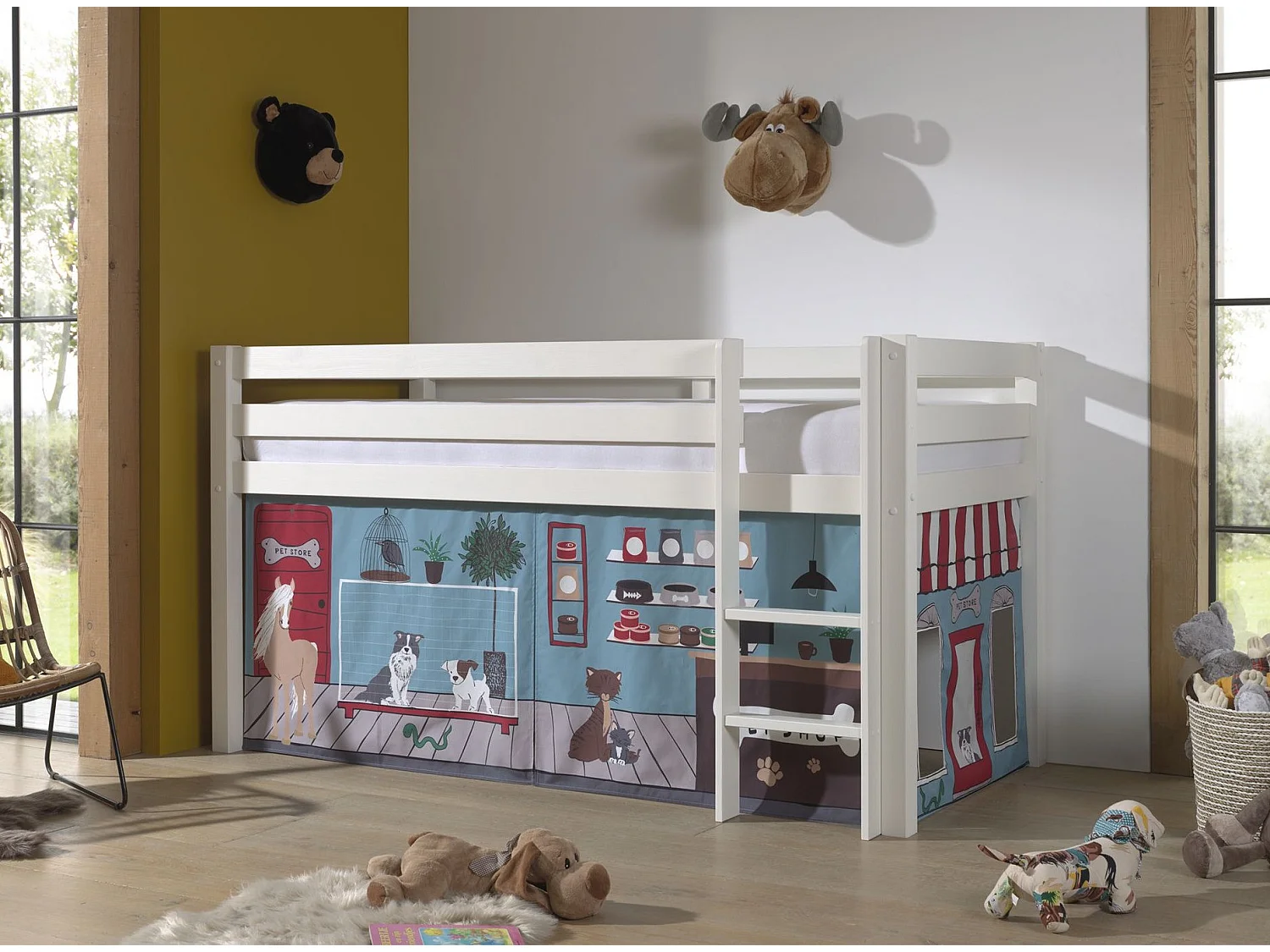 Tussenbed van 90x200 cm met witte, massief grenen dierentent Pino