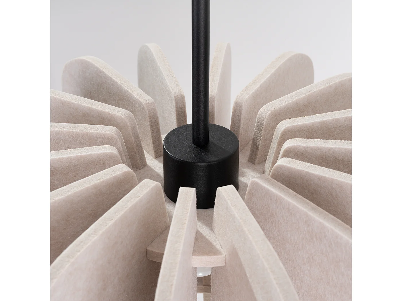 Lámpara colgante Mula moderno de fieltro/acero - 1 fuentes luminosas - L.45 x A.146 cm - beige/negro