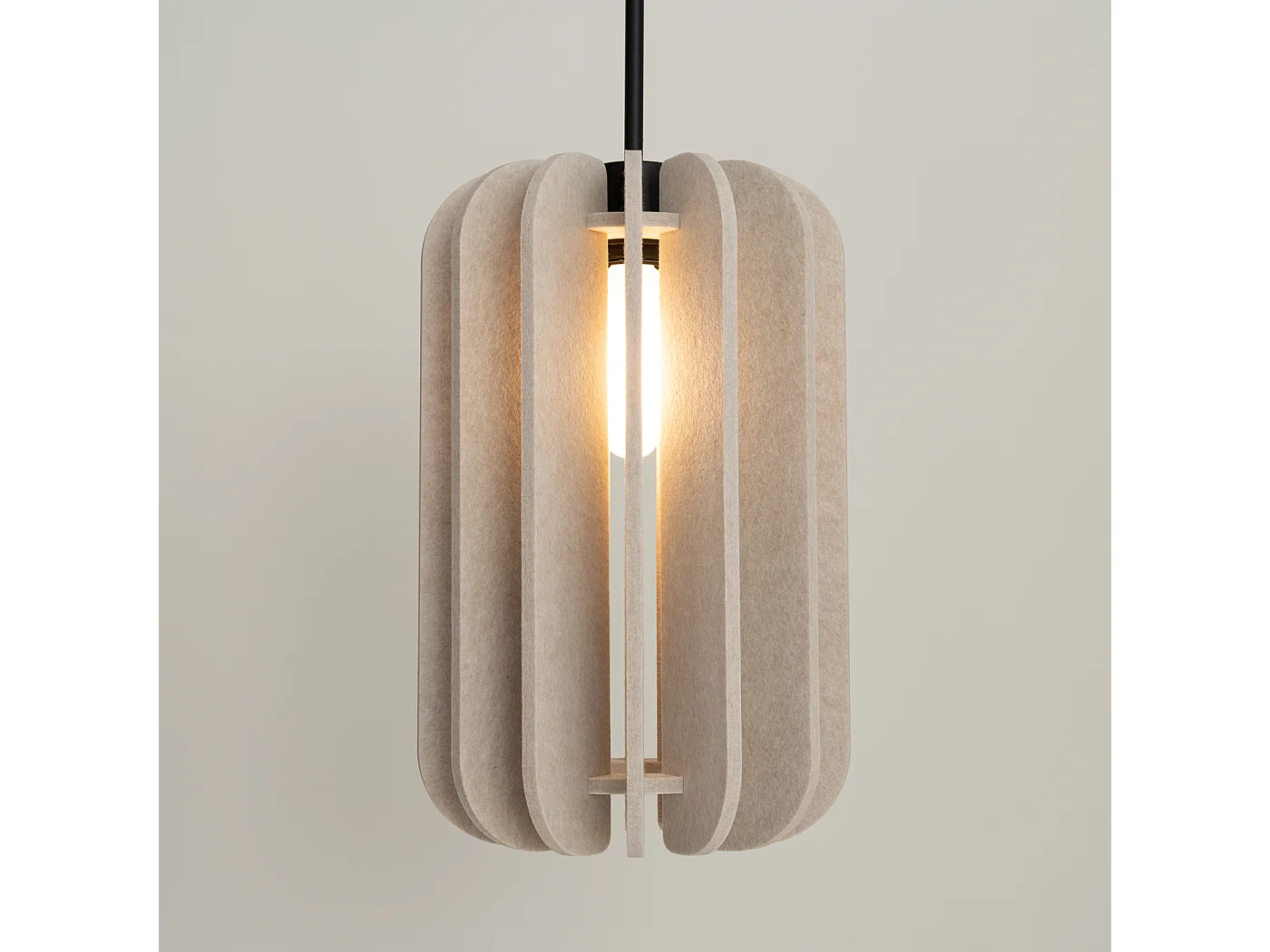 Lámpara colgante Mula moderno de fieltro/acero - 1 fuentes luminosas - L.27 x A.165 cm - beige/negro