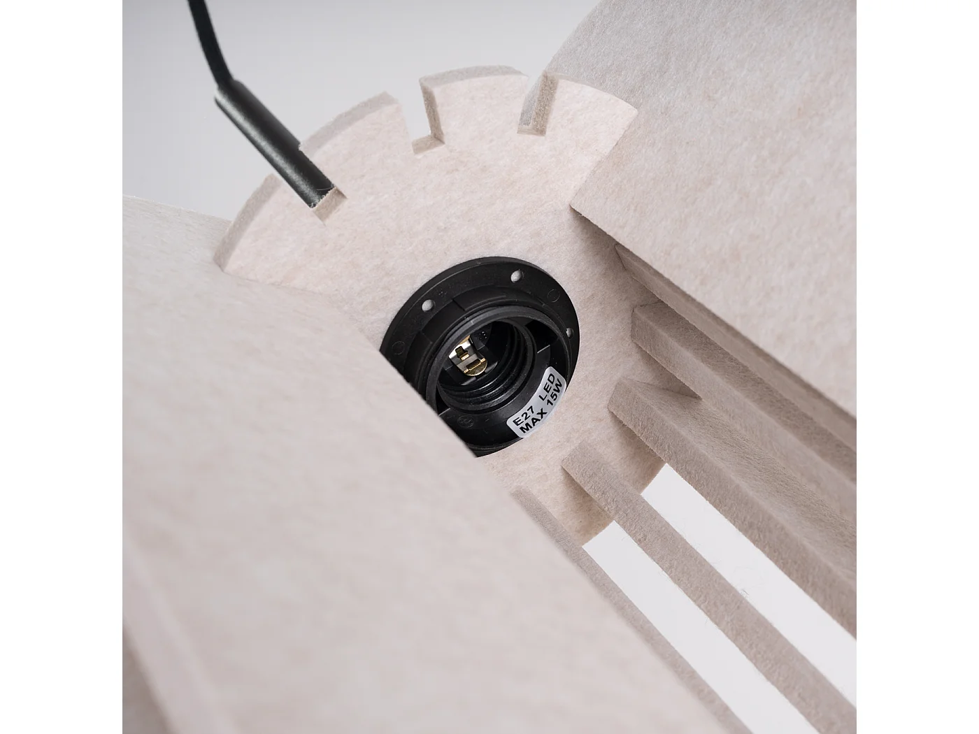 Lampada a sospensione Mula moderno di feltro/acciaio - 1 sorgenti luminose - L.27 x A.165 cm - beige/nero