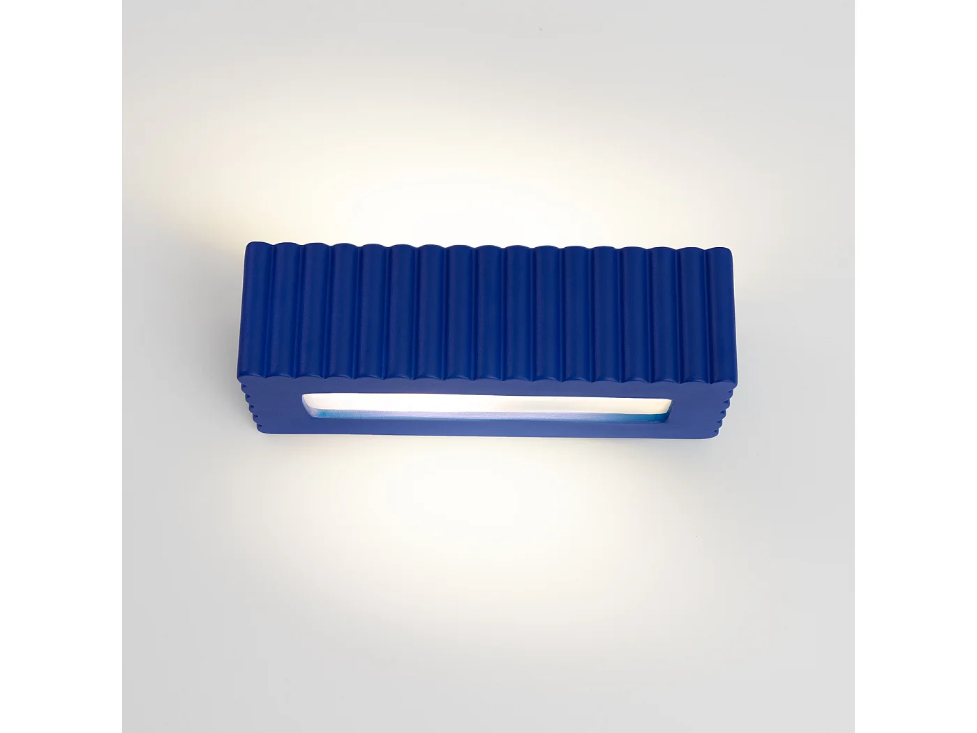 Wandleuchte Rigata modern aus  Keramik - 1 lichtquellen - L.34 x H. cm - ultramarin