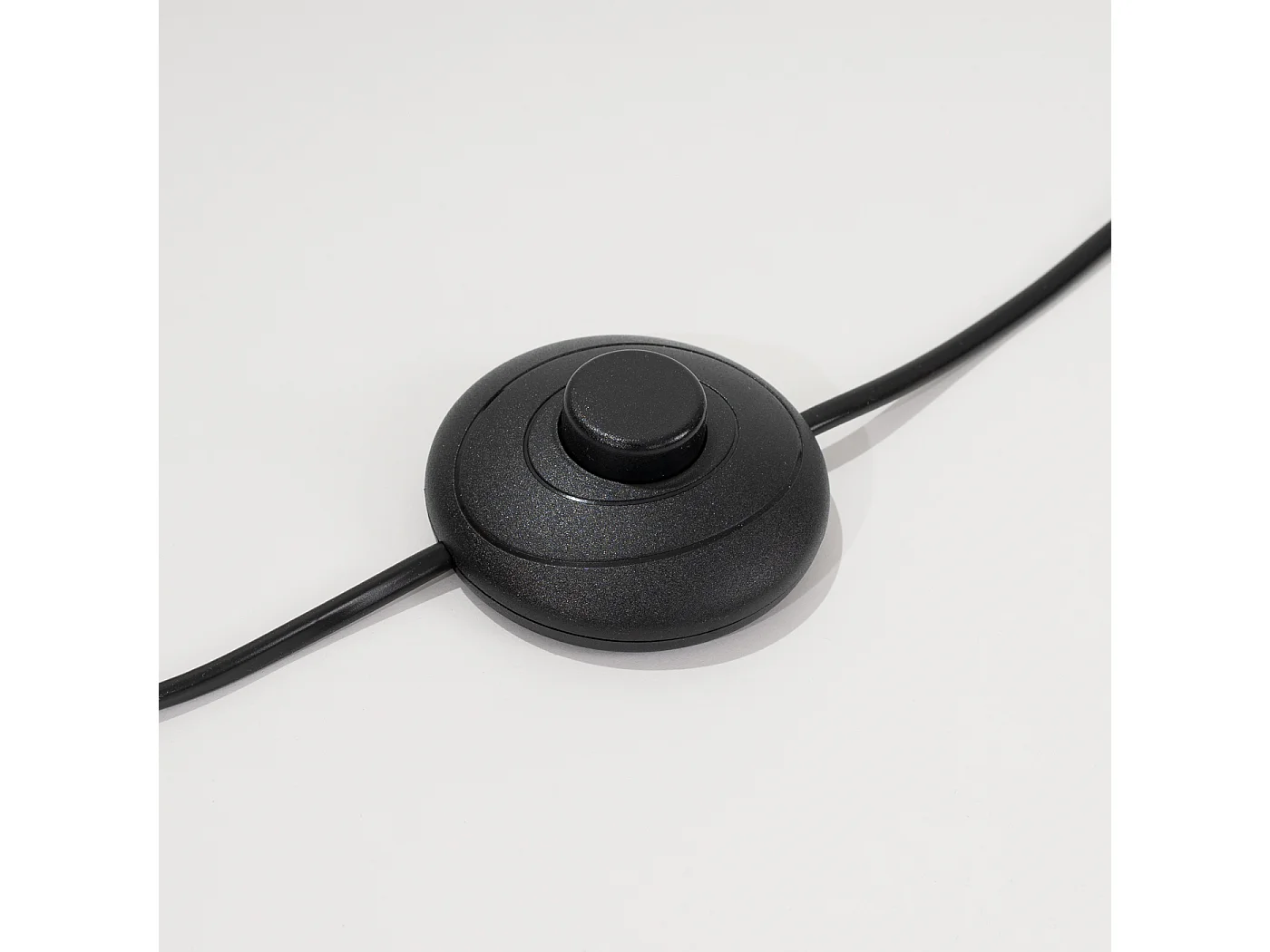 Lámpara de pie Nevia minimalista de tela/PVC/acero - 1 fuentes luminosas - L.40 x A.135 cm - color topo/negro