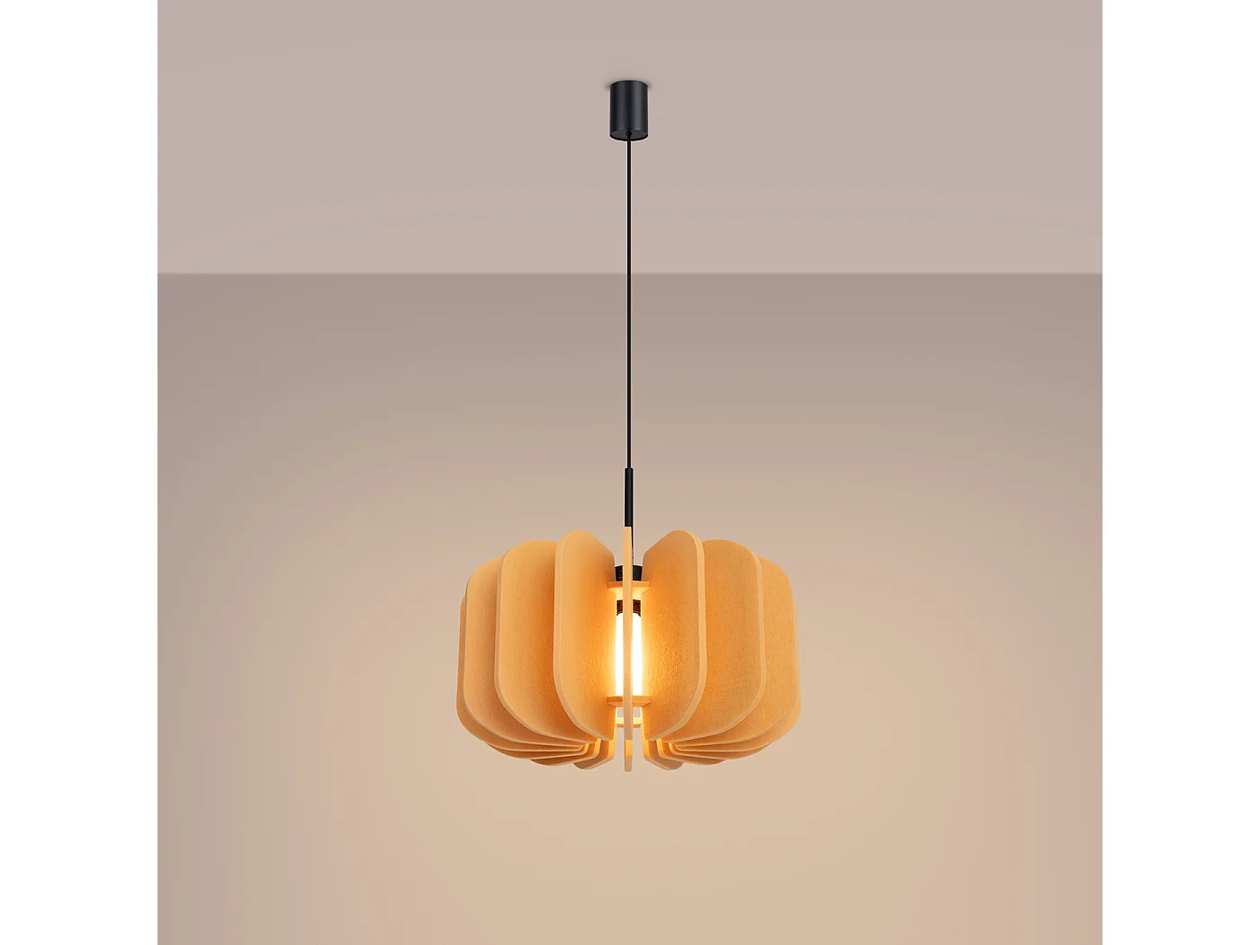 Lampe suspendue moderne en feutre/acier - 1 sources lumineuses - L.45 x H.146 cm - jaune/noir