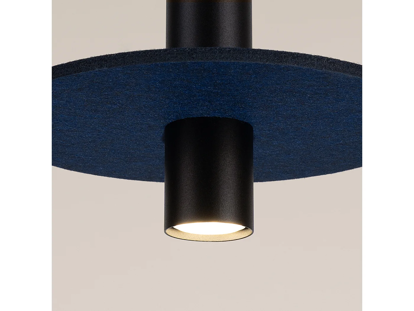 Lámpara colgante Pelta moderno de fieltro/acero - 1 fuentes luminosas - L.30 x A.126 cm - azul marino/negro