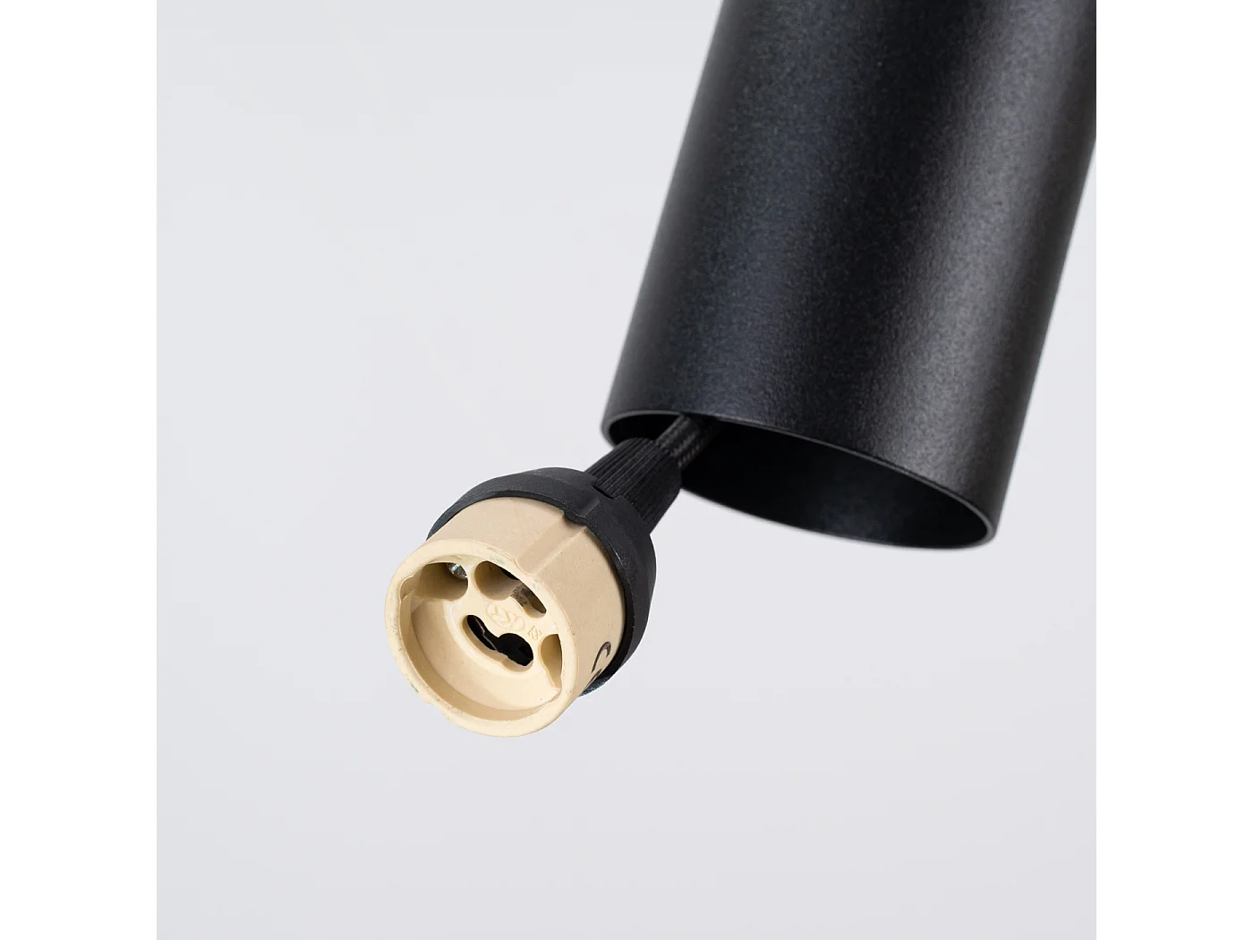 Lampe suspendue moderne en feutre/acier - 1 sources lumineuses - L.30 x H.126 cm - bleu marine/noir