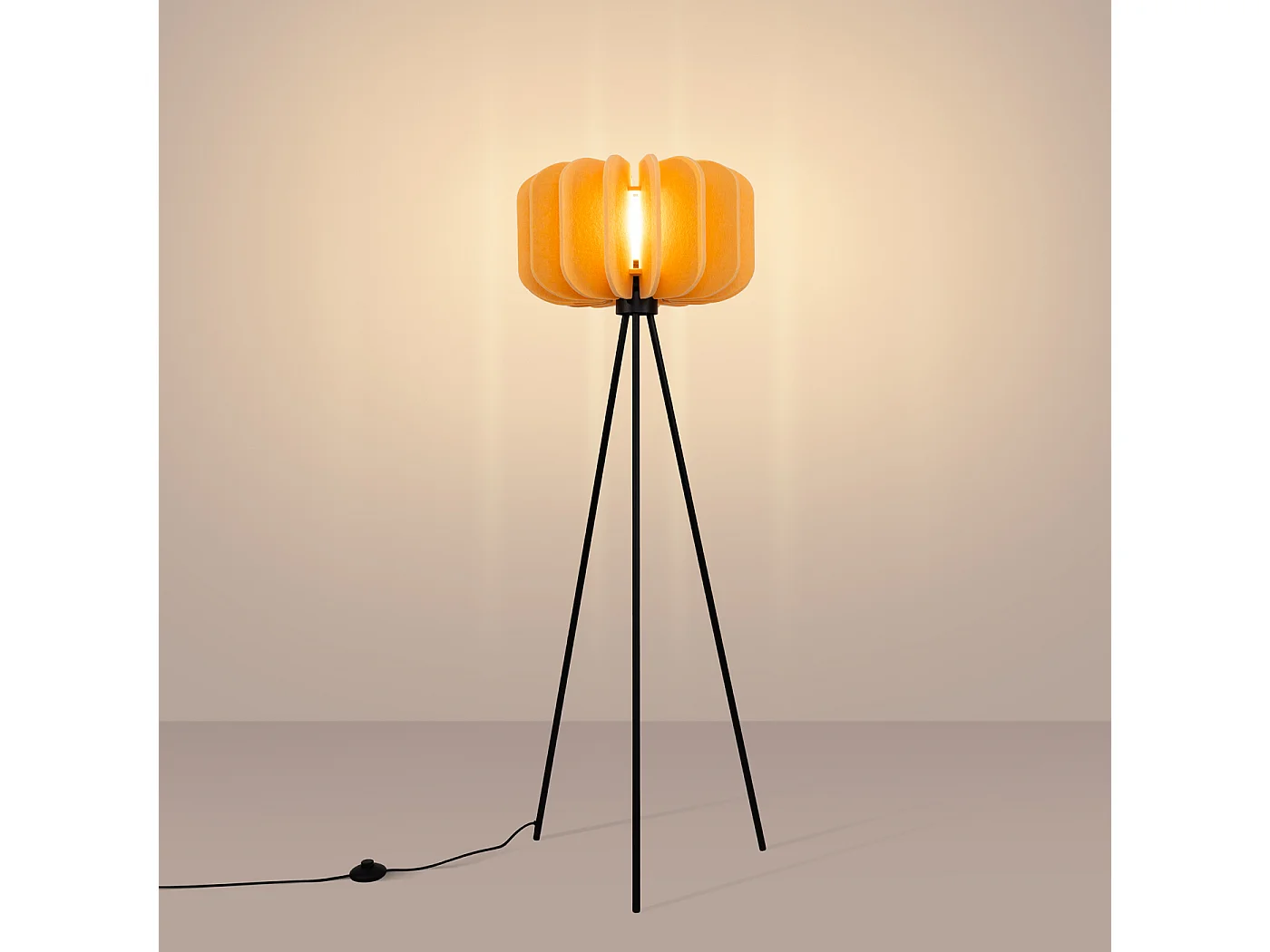 Lampadaire moderne en feutre/acier - 1 sources lumineuses - L.45 x H.134 cm - jaune/noir