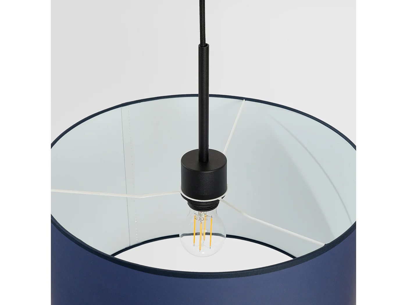 Lampe suspendue minimaliste en PVC - 1 sources lumineuses - L.40 x H.137 cm - bleu marine/noir