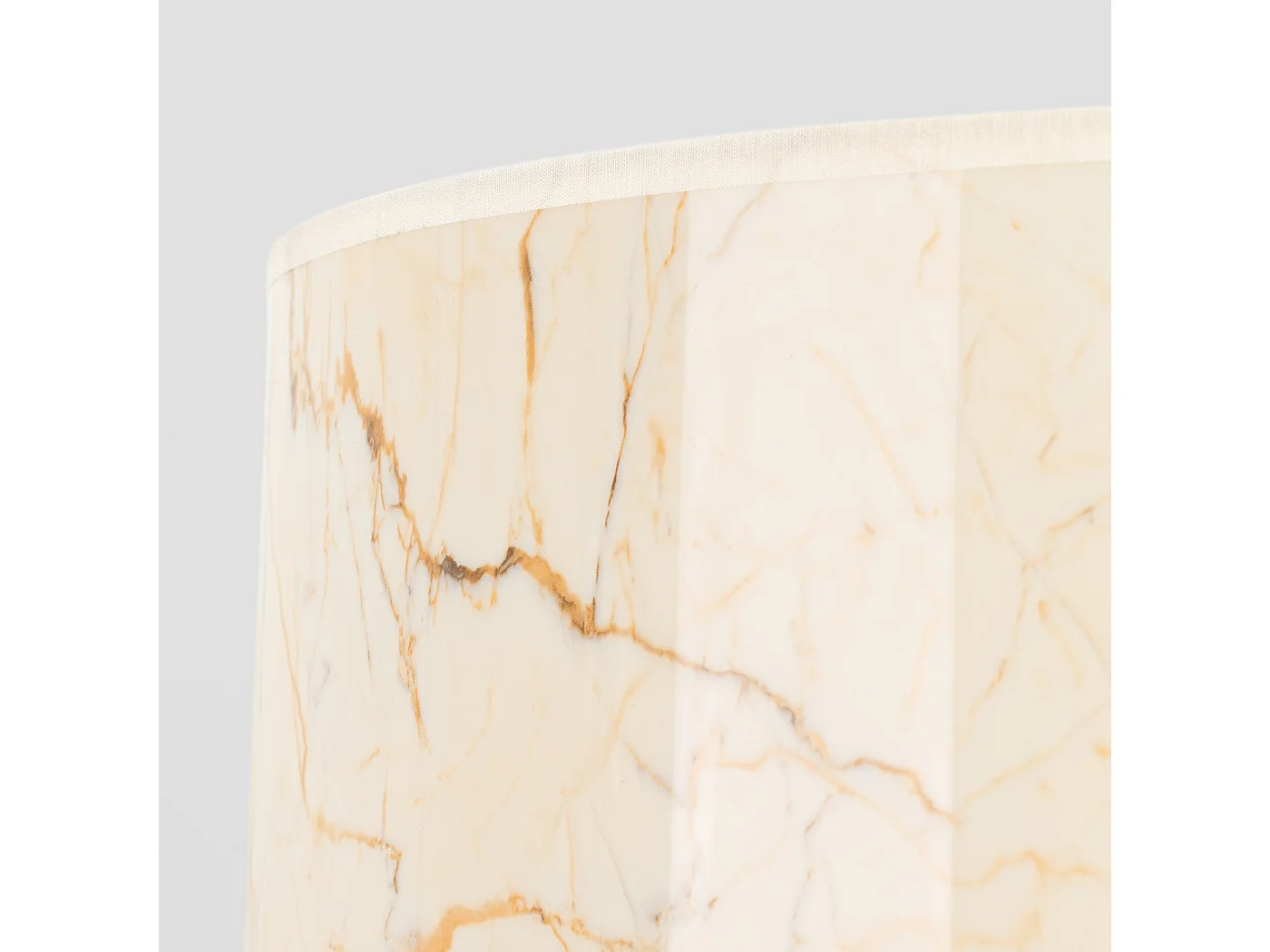 Lampadaire minimaliste en tissu/PVC/acier - 1 sources lumineuses - L.40 x H.135 cm - marbre beige/noir