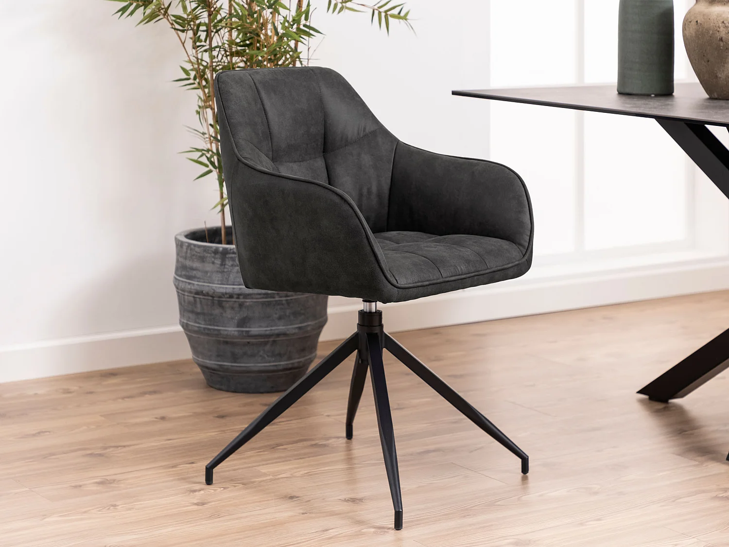 Chaise Avanti rembourrée pivotante, Preston 96