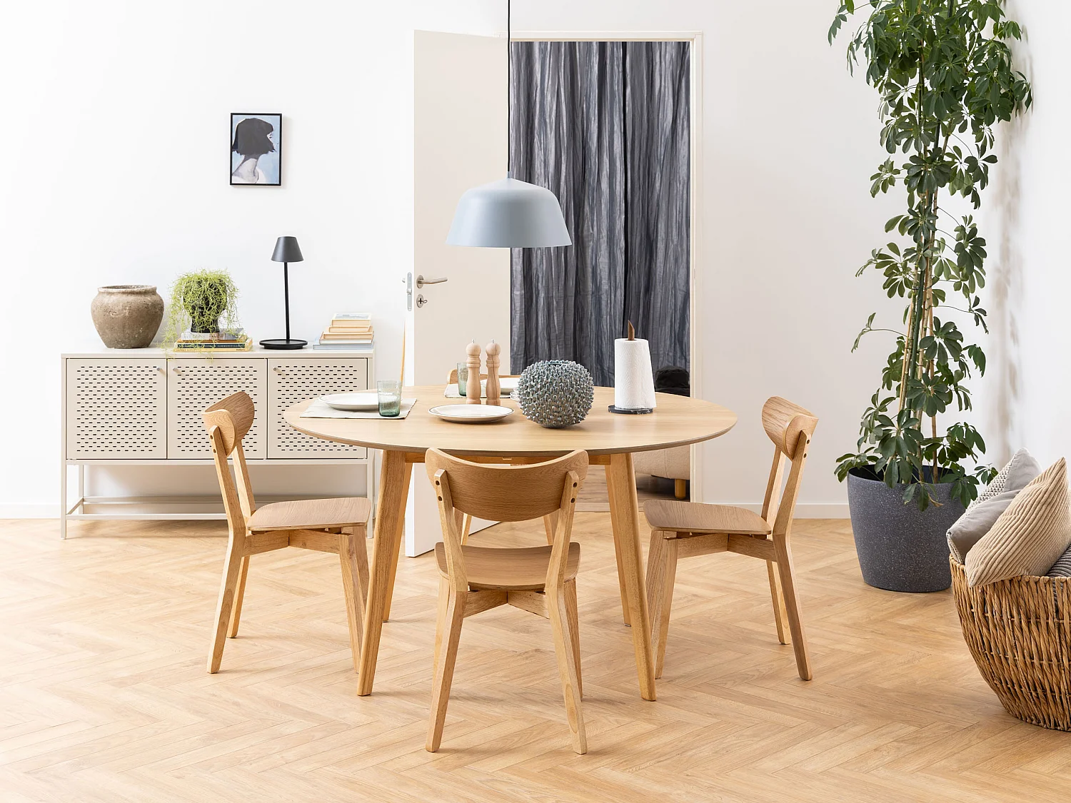 Stół okrągły Lumo 140 cm – styl skandynawski -  dębowy