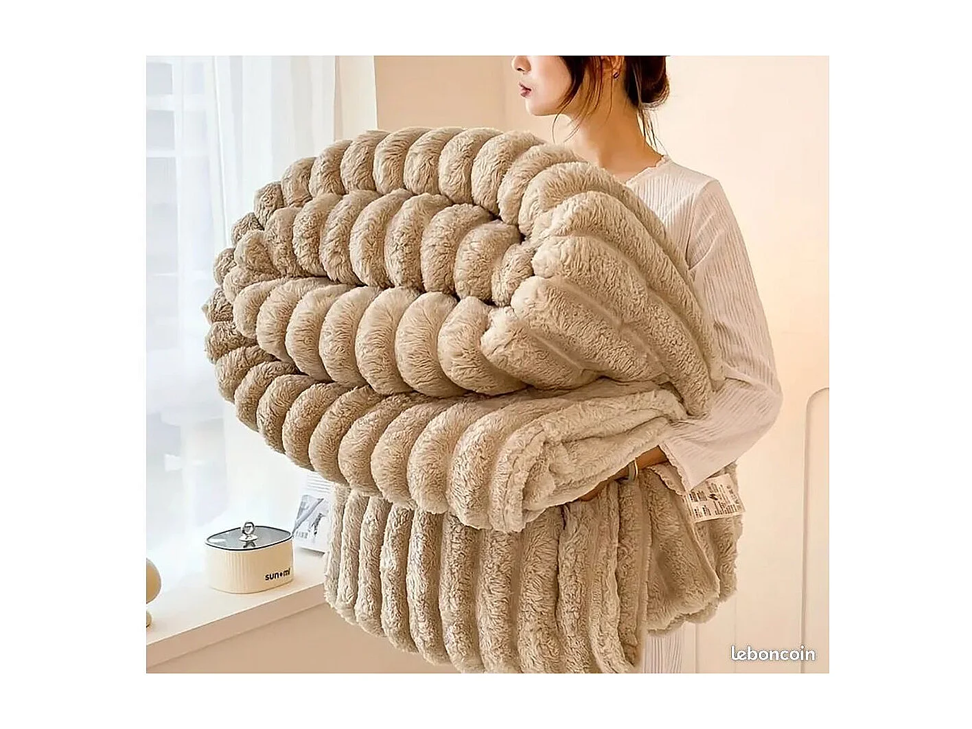 Plaid Taupe 1x1,5 m - Weiche und Leichte Decke für Sofa und Bett